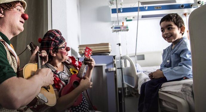Payasospital amplía su magia y ya alegra a niños en 12 hospitales públicos valencianos 1 Payasospital amplía su magia y ya alegra a niños en 12 hospitales públicos valencianos