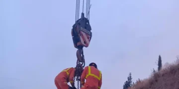 Muere un trabajador al volcar un vehículo de gran tonelaje en una cantera de Llíria (Valencia)
