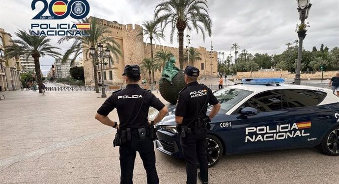 Detenida en Elche por robar 20.100 euros en efectivo a su expareja 1 Detenida en Elche por robar 20.100 euros en efectivo a su expareja