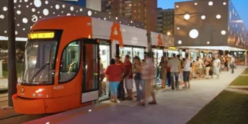 El TRAM d’Alacant funcionará 120 horas seguidas durante las Fogueres 2025