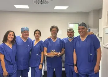 El Hospital Arnau de Vilanova-Llíria alcanza las 100 prostatectomías radicales robóticas en menos de un año y medio