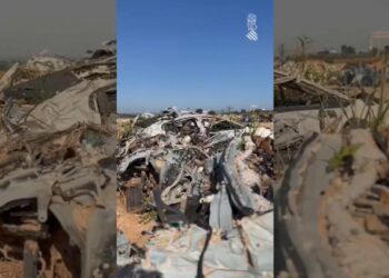 La Generalitat acusa a la CHX de verter residuos y abandonar más de 300 vehículos en Riba-roja tras la DANA