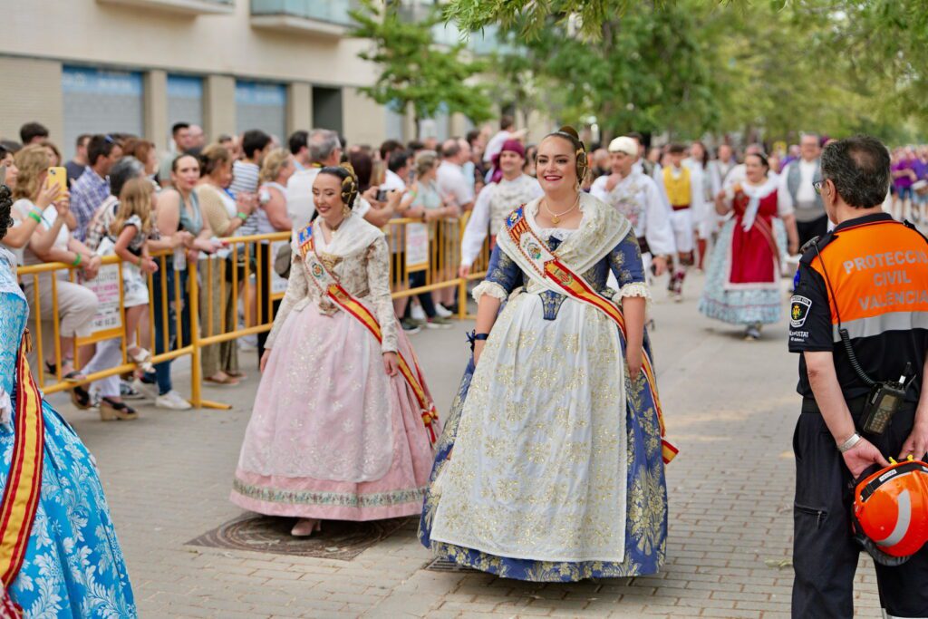 Más de 300kg de pólvora disparó Turís en la macromascletà de la Federació d'Amics de la Pòlvora de Benicalap 6 image00020