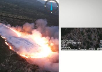 Grave incendio en Atzeneta del Maestrat, al parecer un rayo caído a las 20:17 horas ha sido el causante