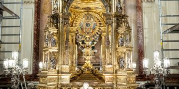 La Custodia del Corpus de la Catedral de Valencia luce renovada tras su restauración y limpieza
