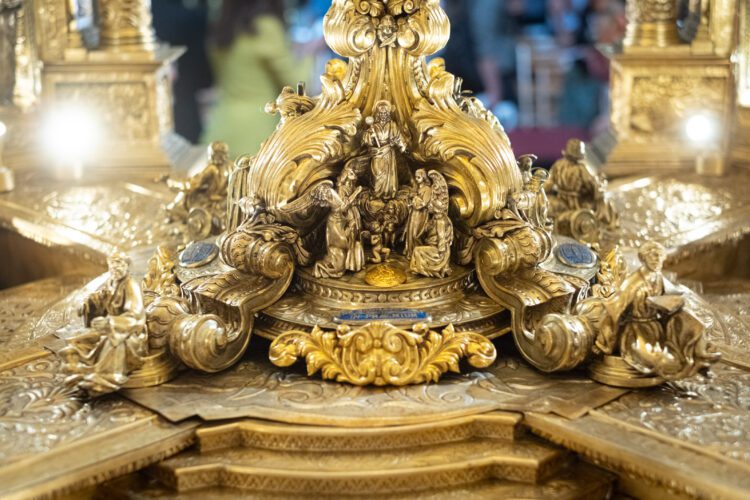 La Custodia del Corpus de la Catedral de Valencia luce renovada tras su restauración y limpieza