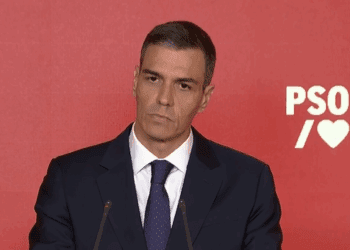 Santos Cerdán dimite de todos sus cargos tras el demoledor informe de la UCO. Sánchez tira balones fuera