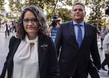 La Fiscalía exculpa a Mónica Oltra: no ve delito en su actuación por el caso de los abusos a una menor tutelada