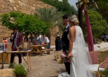 Organizar bodas para luchar contra la despoblación: el ejemplo de Zarra, un pequeño pueblo del interior valenciano