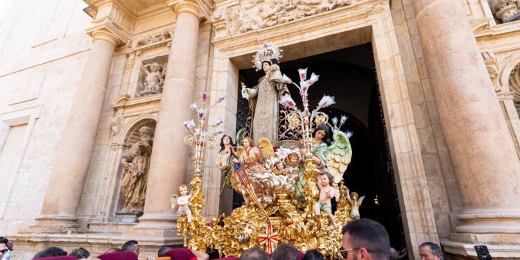 Las Fiestas de la Mare de Deú del Remei de Llíria celebran los 75 años de los "nanos i jagants del Remei" de Regino Mas 1 Las Fiestas de la Mare de Deú del Remei de Llíria celebran los 75 años de los "nanos i jagants del Remei" de Regino Mas