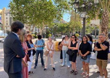 Turismo presenta la "Ruta Hemingway" en el centenario de su primera visita a Valéncia