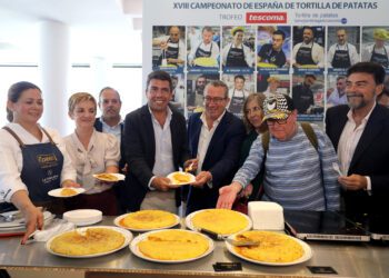 Toni Pérez pone en valor Alicante Gastronómica como escaparate de la excelente y variada oferta culinaria de los municipios de la Costa Blanca 2 Alicante Gastronómica