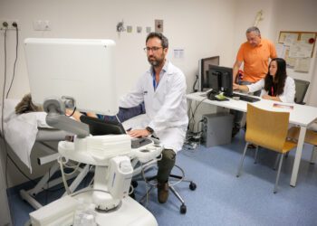 La Fe aplica con éxito la primera crioablación percutánea en España para tratar el dolor de endometriomas extrapélvicos