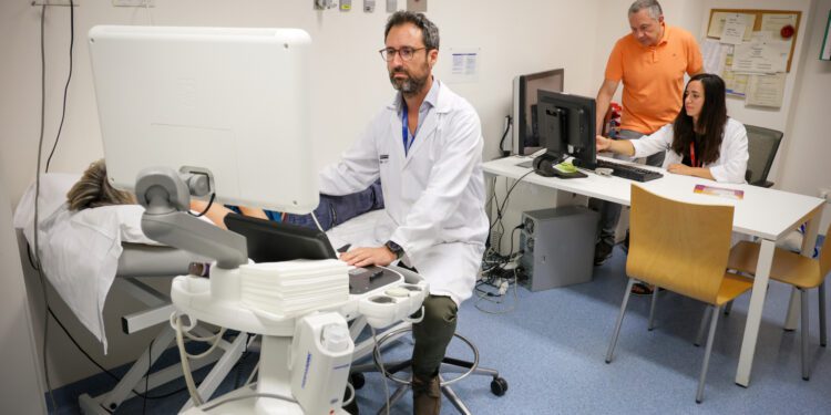 La Fe aplica con éxito la primera crioablación percutánea en España para tratar el dolor de endometriomas extrapélvicos 1 La Fe aplica con éxito la primera crioablación percutánea en España para tratar el dolor de endometriomas extrapélvicos