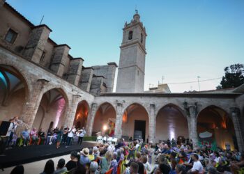 El IVAM, el Centre del Carme y el Museo de Bellas Artes celebran la Gran Nit de Juliol con un recorrido festivo en torno a las tradiciones populares