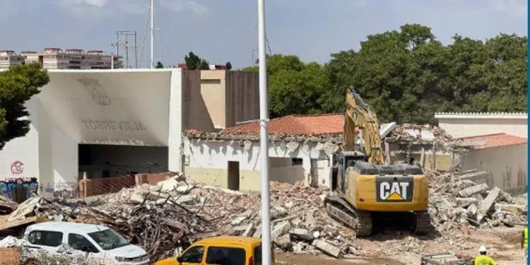 Comienza la rehabilitación de la antigua fábrica de hielo de Torrevieja