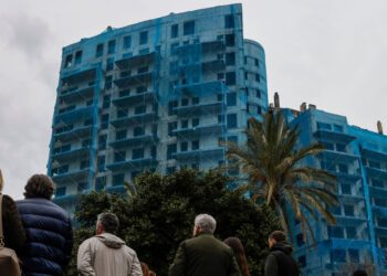 La Audiencia de Valencia confirma el archivo provisional de la causa por el incendio del edificio de Campanar