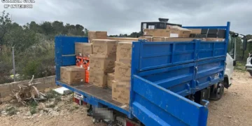 Caen tres miembros de una banda reincidente tras más de diez robos en empresas de Riba-roja de Túria