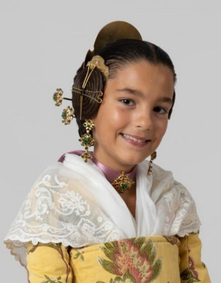 El agua hizo acto de presencia en las preselecciones falleras este sábado