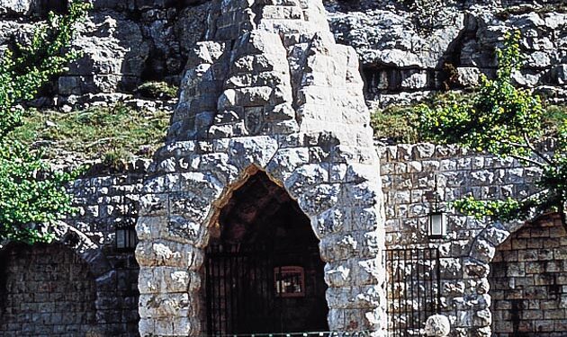 Roban dos grifos de la Font d’en Segures, el manantial más emblemático de Benassal 1 Roban dos grifos de la Font d’en Segures, el manantial más emblemático de Benassal