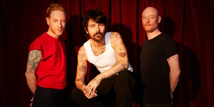 Los escoceses Biffy Clyro recalarán en el Roig Arena el 3 de febrero de 2026 1 Los escoceses Biffy Clyro recalarán en el Roig Arena el 3 de febrero de 2026