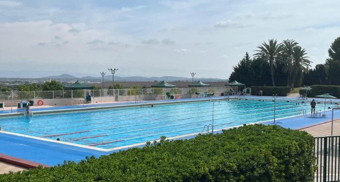 La piscina municipal de Chiva reabre tras la DANA 1 La piscina municipal de Chiva reabre tras la DANA