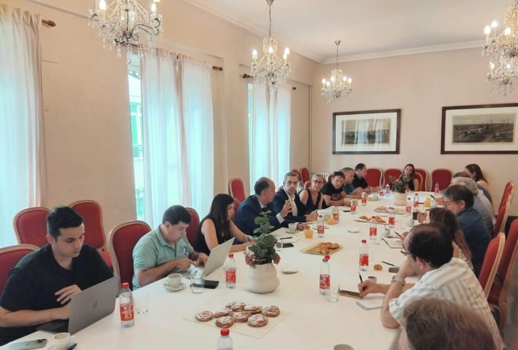 Desayuno conseller emergencias AMDcomVal2