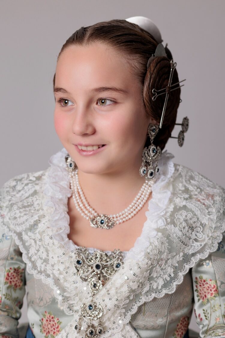 El agua hizo acto de presencia en las preselecciones falleras este sábado