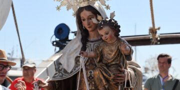 Valencia honró a la Virgen del Carmen por partida doble