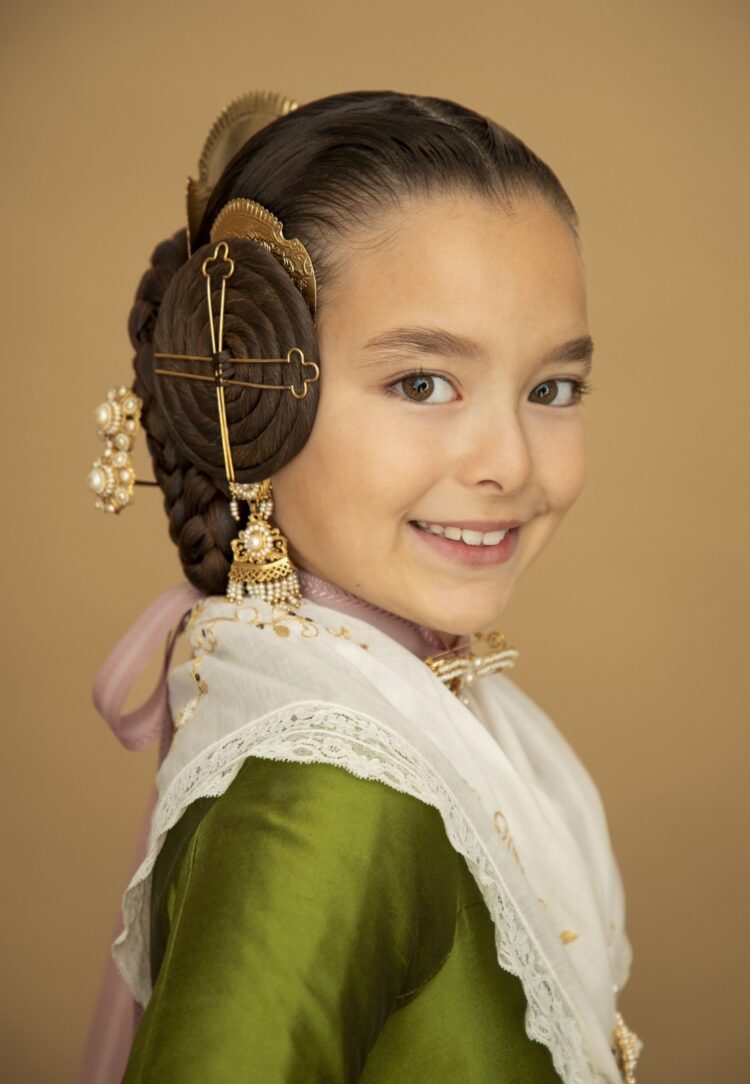 El agua hizo acto de presencia en las preselecciones falleras este sábado