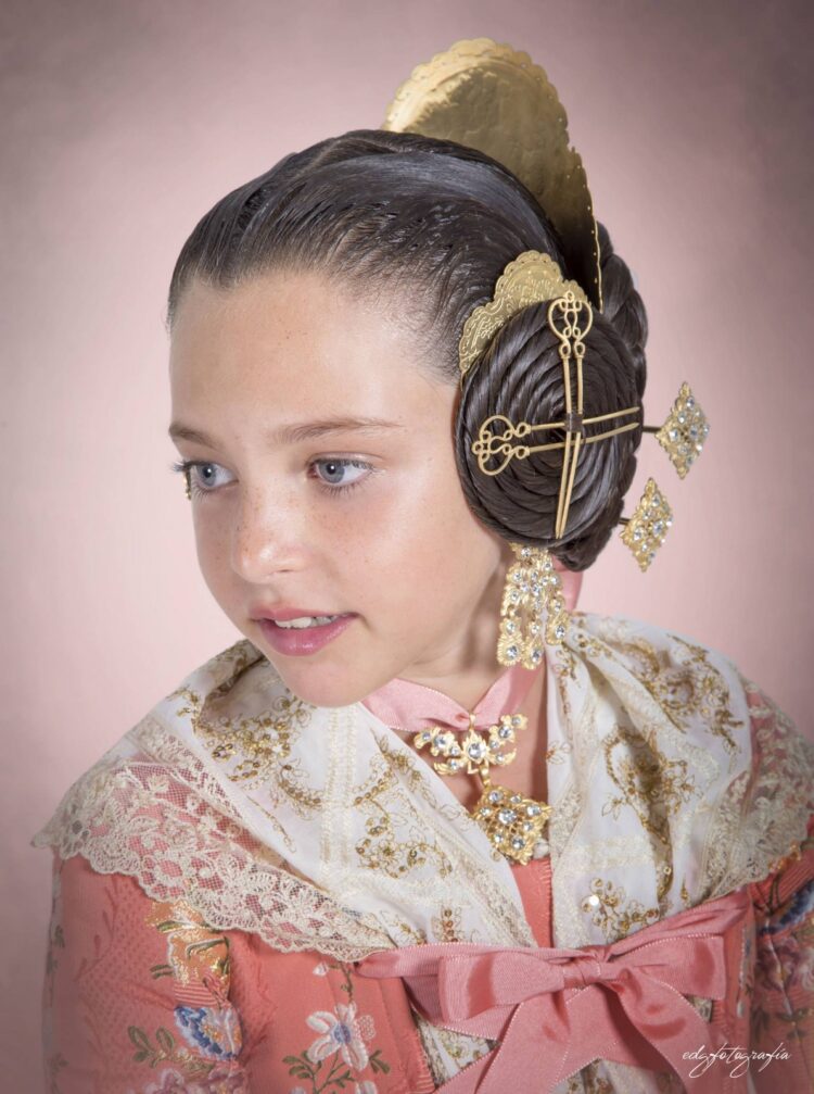 El agua hizo acto de presencia en las preselecciones falleras este sábado