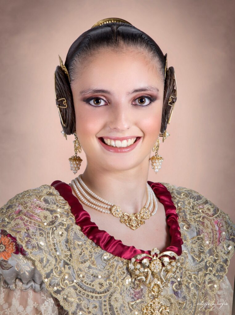 Lucia Minguez