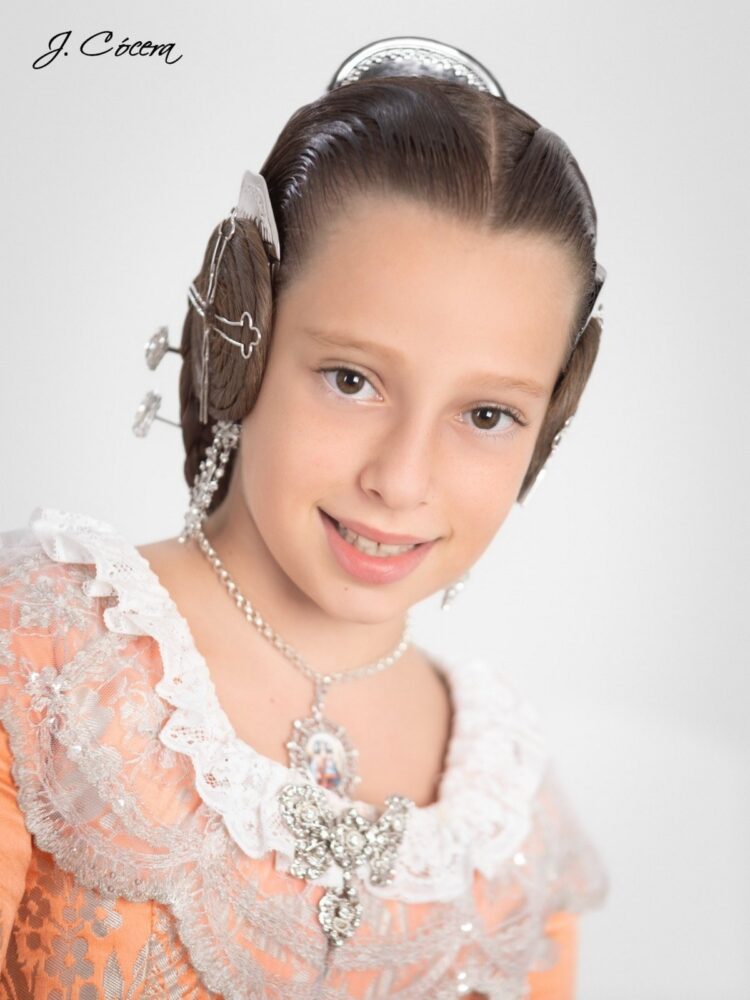 El agua hizo acto de presencia en las preselecciones falleras este sábado