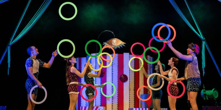 El circo valenciano toma las calles, las plazas y la playa en la 42 edición de Sagunt a Escena 1 El circo valenciano toma las calles, las plazas y la playa en la 42 edición de Sagunt a Escena