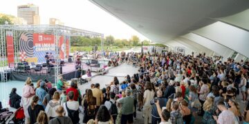 La Ciutat de les Arts i les Ciències acoge las últimas actuaciones del ciclo de verano 'Un Lago de Conciertos' a cargo de los estudiantes de Berklee Valencia