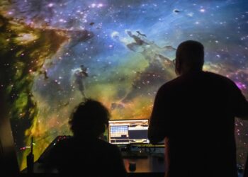 El Hemisfèric celebra los martes y jueves el planetario en directo ‘Las Nocturnas de verano’