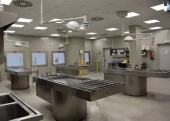 Trabajo alerta de jornadas «muy superiores a las legales» en el Instituto de Medicina Legal de Valencia