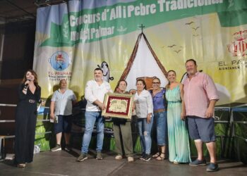 Paco Gimeno, chef de El Racó de Meliana, gana el XVI Concurso de All i Pebre de la Isla del Palmar