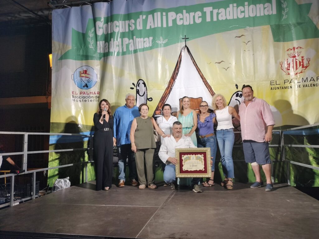 Paco Gimeno, chef de El Racó de Meliana, gana el XVI Concurso de All i Pebre de la Isla del Palmar 5 Paco Gimeno chef de El Raco de Meliana gana el XVI Concurso de All i Pebre de la Isla del Palmar 7