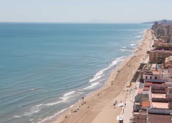 Hallado el cuerpo sin vida de un hombre flotando en aguas de El Perelló (Valencia)