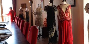 Jordi Mayor presenta -sin prensa alguna- la fugaz exposición de los trajes de Rocío Jurado y el musical en su homenaje