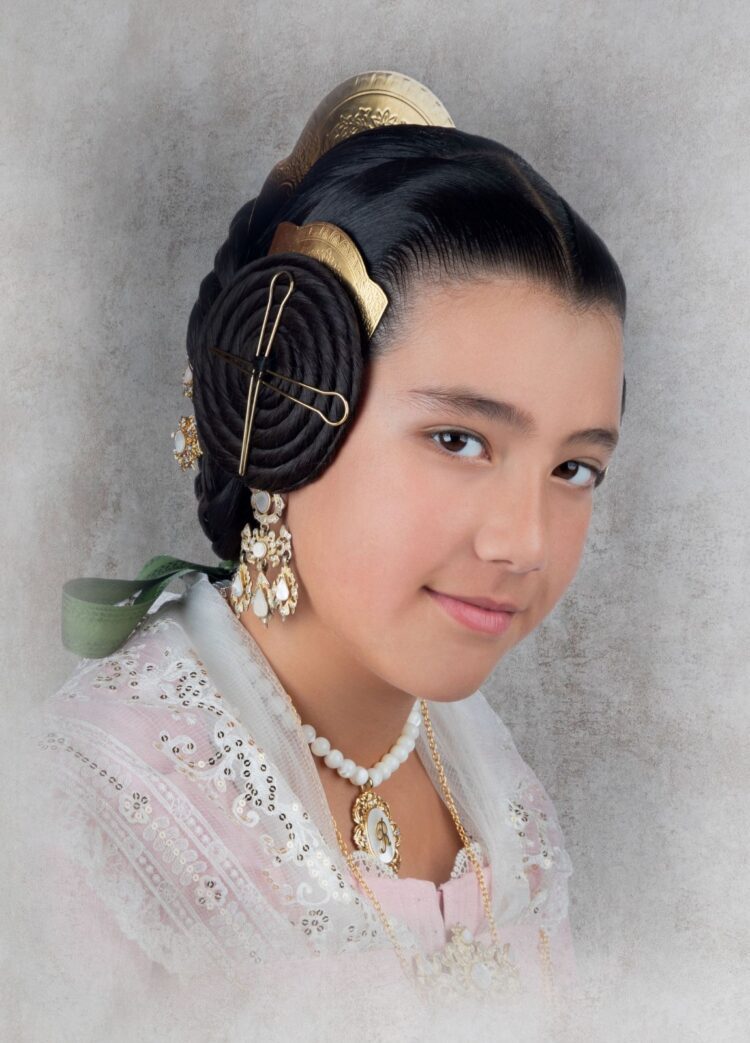 El agua hizo acto de presencia en las preselecciones falleras este sábado