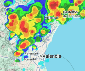 Fuerte tormenta se dirige hacia Valencia desde el oeste