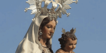 La Cofradía de Nuestra Señora del Carmen celebra a la Virgen de los pescadores y marineros en Valencia