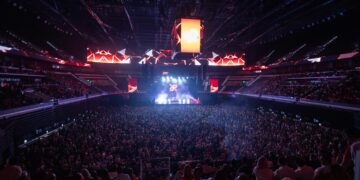 El Roig Arena realiza su primera prueba organizando un evento interno para 10.000 personas