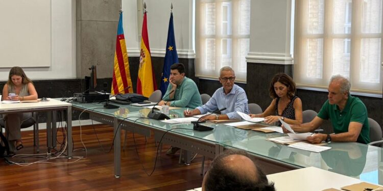 La concejalía de Fallas propone adelantar en Fallas 2026 la colocación de carpas al 5 de marzo 1 La concejalía de Fallas propone adelantar en Fallas 2026 la colocación de carpas al 5 de marzo