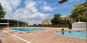 Hoy ha reabierto la piscina de Castellar, afectada por la DANA