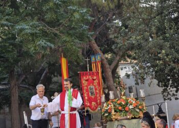 La Cofradía de San Cristóbal celebra a su patrón en la barriada de la Calle Alboraya