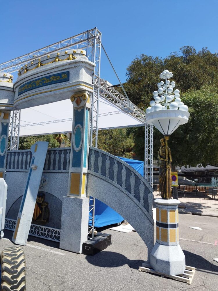 Todo preparado para la Batalla más colorida y olorosa, la Batalla de Flors de Valéncia