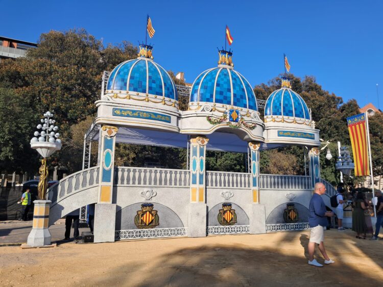 Un año más Valencia cumplió con la Batalla de Flors